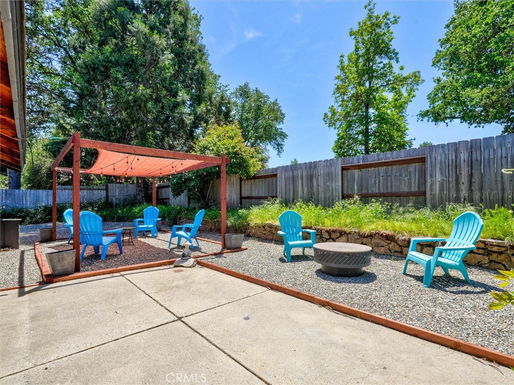 45744 N Oakview Property Photo 24