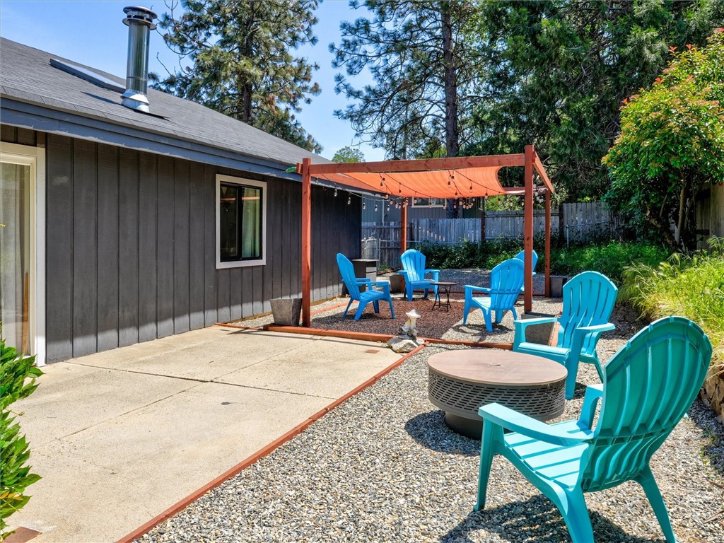 45744 N Oakview Property Photo 25