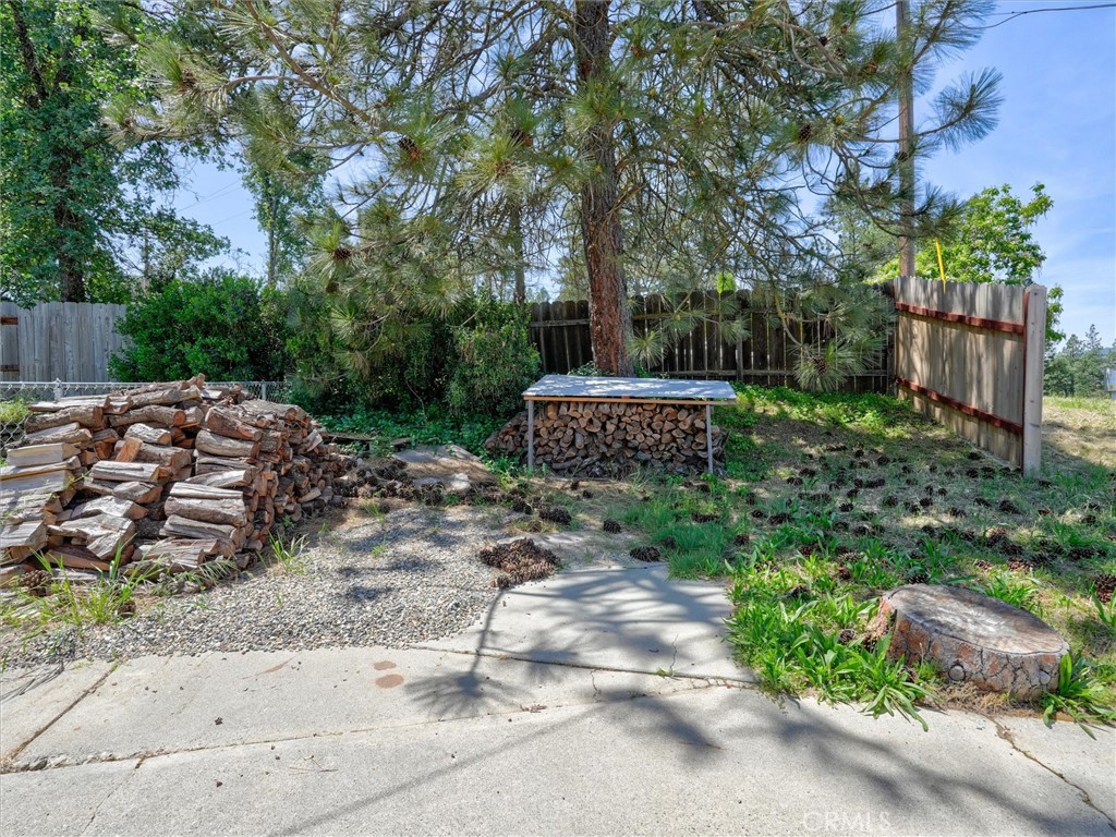45744 N Oakview Property Photo 33