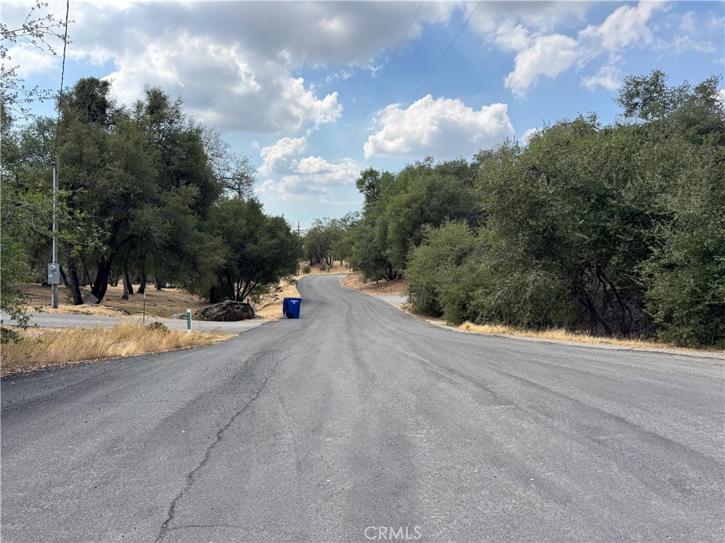2 Ac Summerhill Ln Property Photo 3