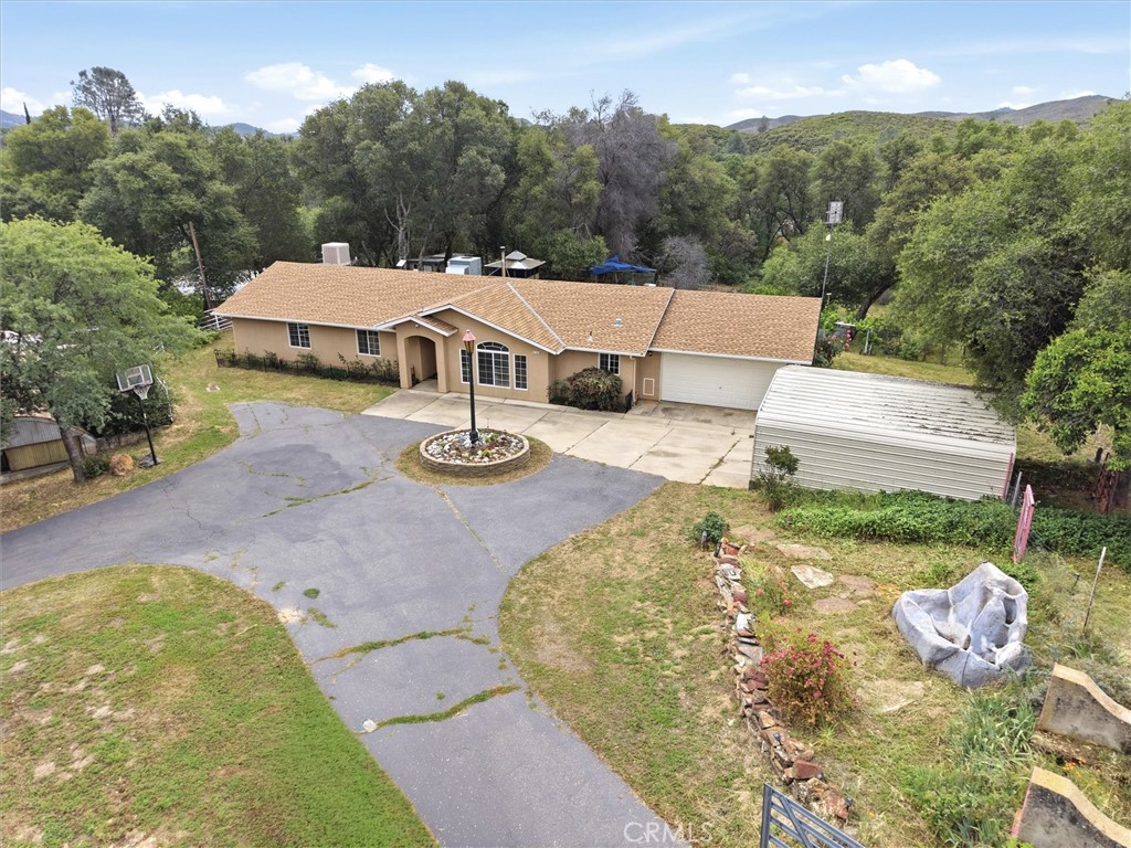 6155 State Highway 49 N Property Photo 2