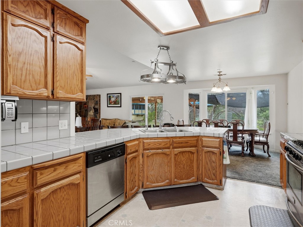 6155 State Highway 49 N Property Photo 18