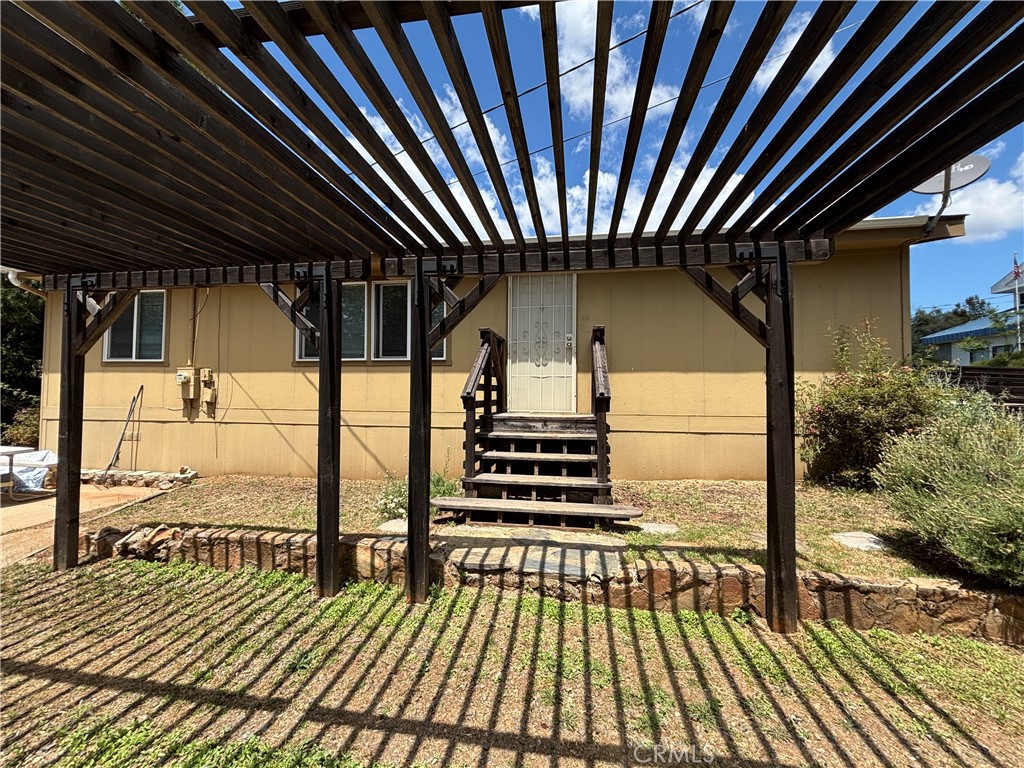 5151 Jones Street Property Photo 3