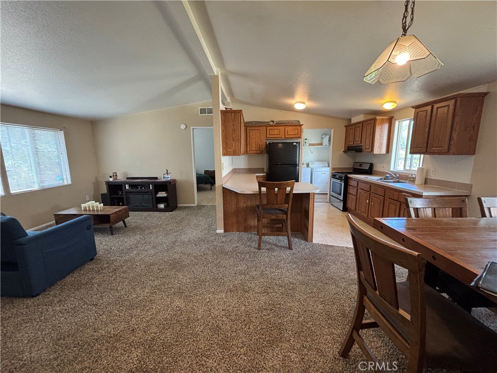 5151 Jones Street Property Photo 5