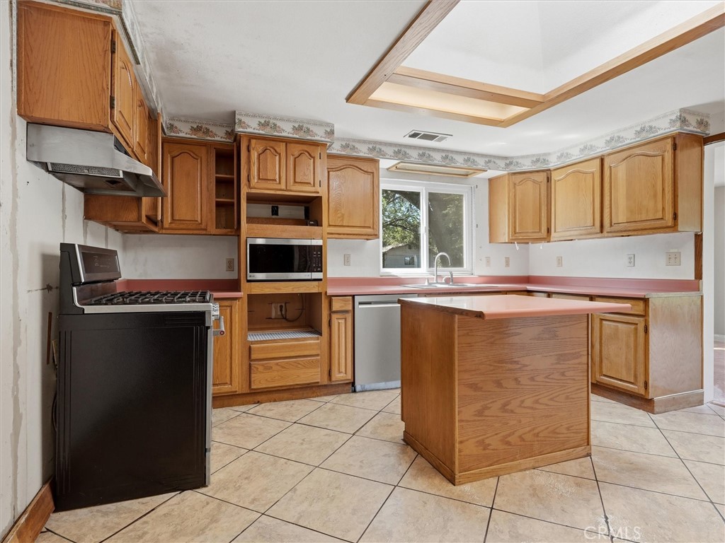 6576 Highway 140 Property Photo 17