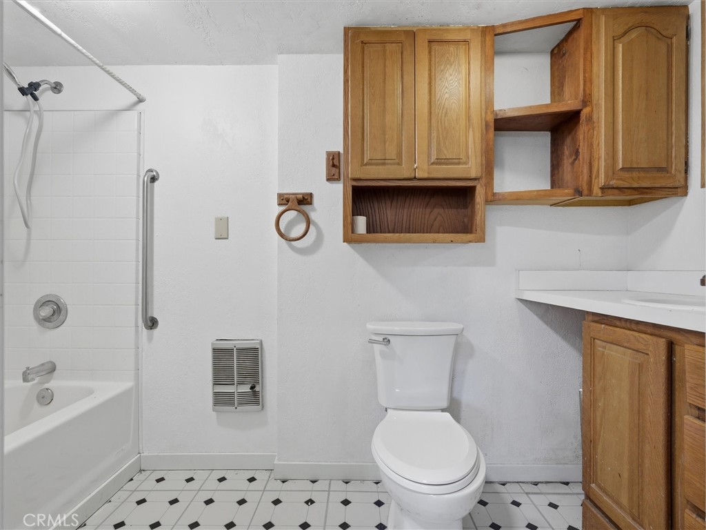6576 Highway 140 Property Photo 32