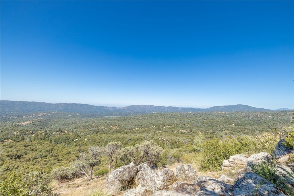149 Acres Old Yosemite Road Property Photo 11