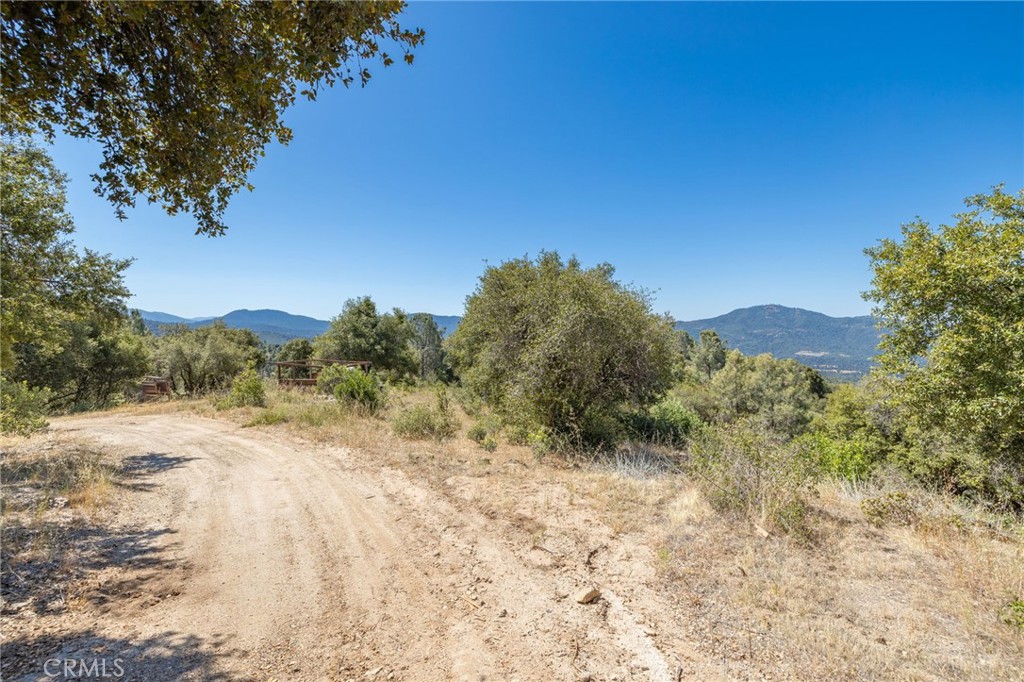 149 Acres Old Yosemite Road Property Photo 14