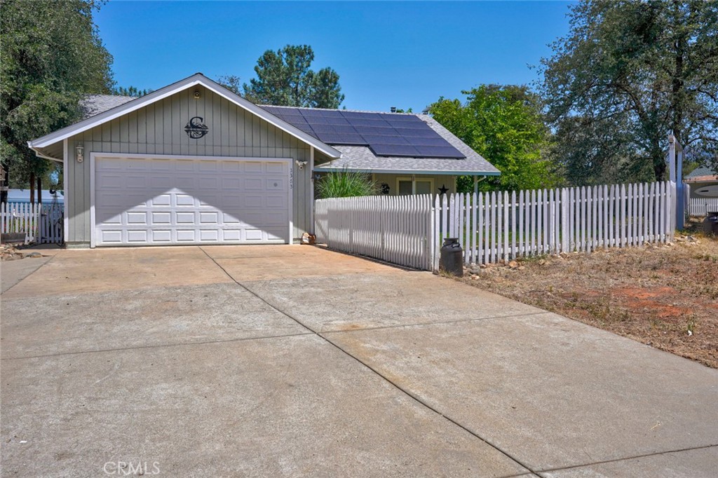 3363 Maravilla Property Photo 2