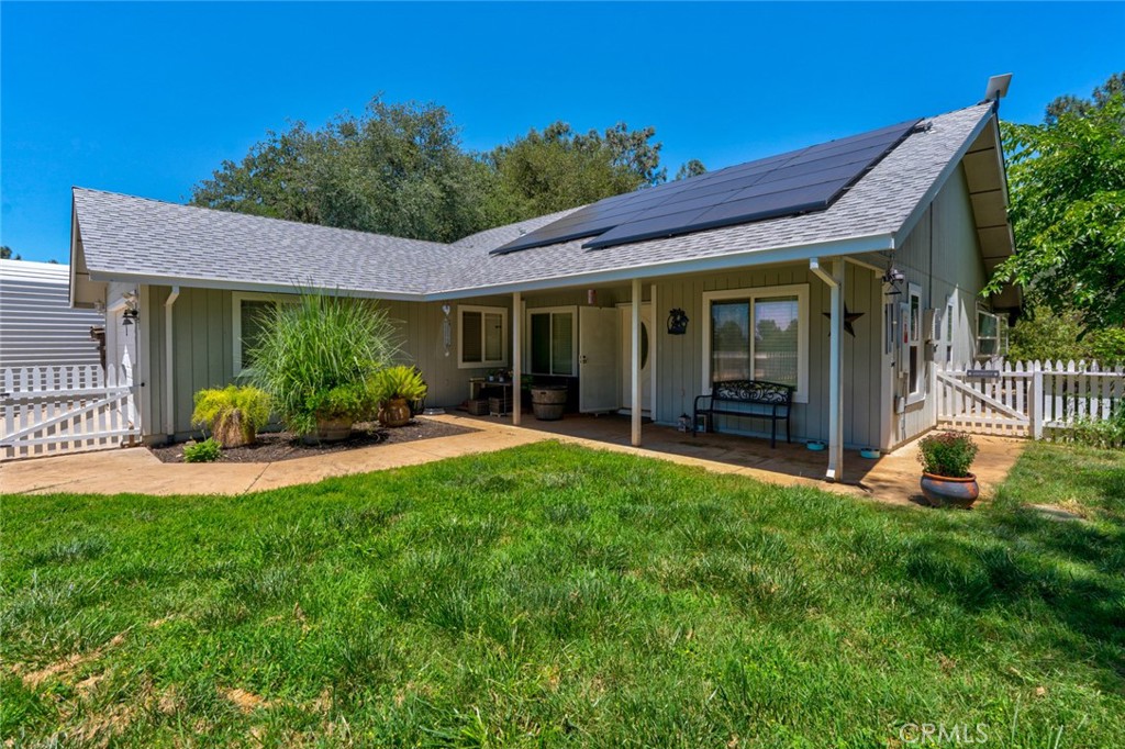 3363 Maravilla Property Photo 6