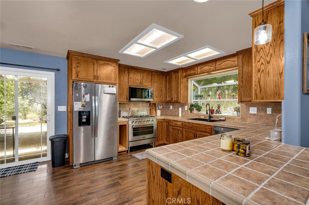 3363 Maravilla Property Photo 12