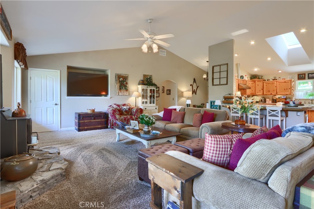 5800 Lehamite Fall Road Property Photo 11