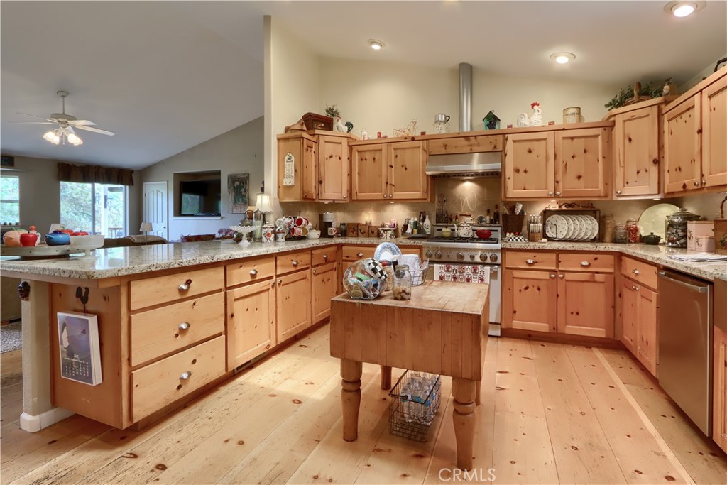5800 Lehamite Fall Road Property Photo 14