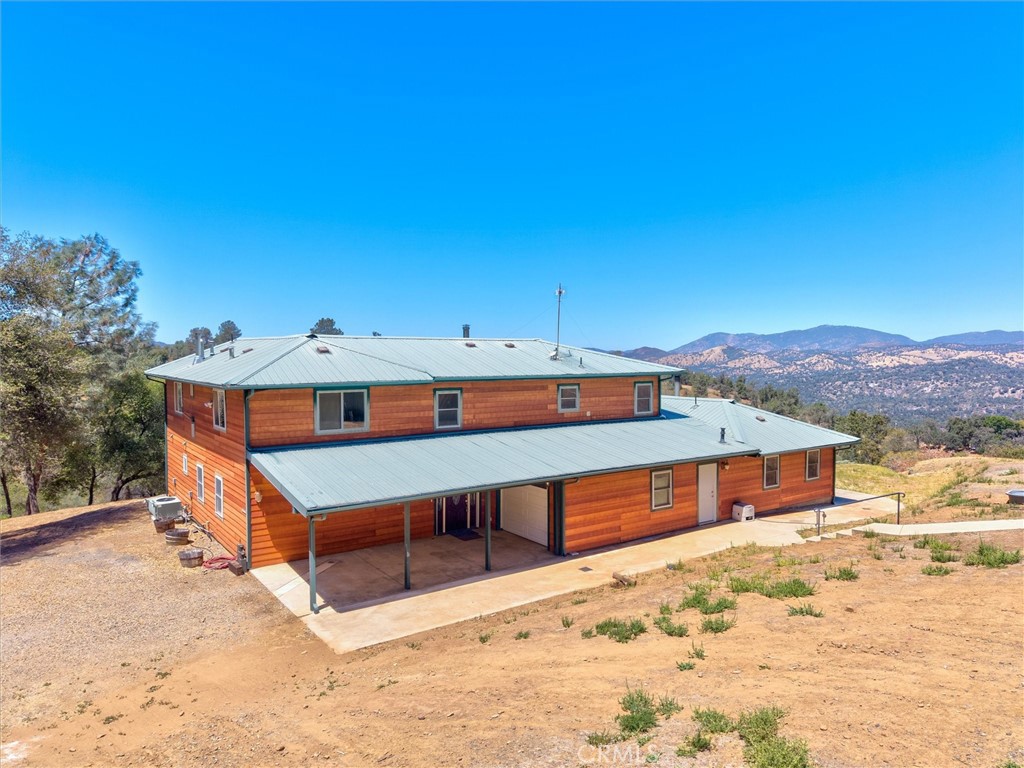 4921 Lookout Mountain Property Photo 4