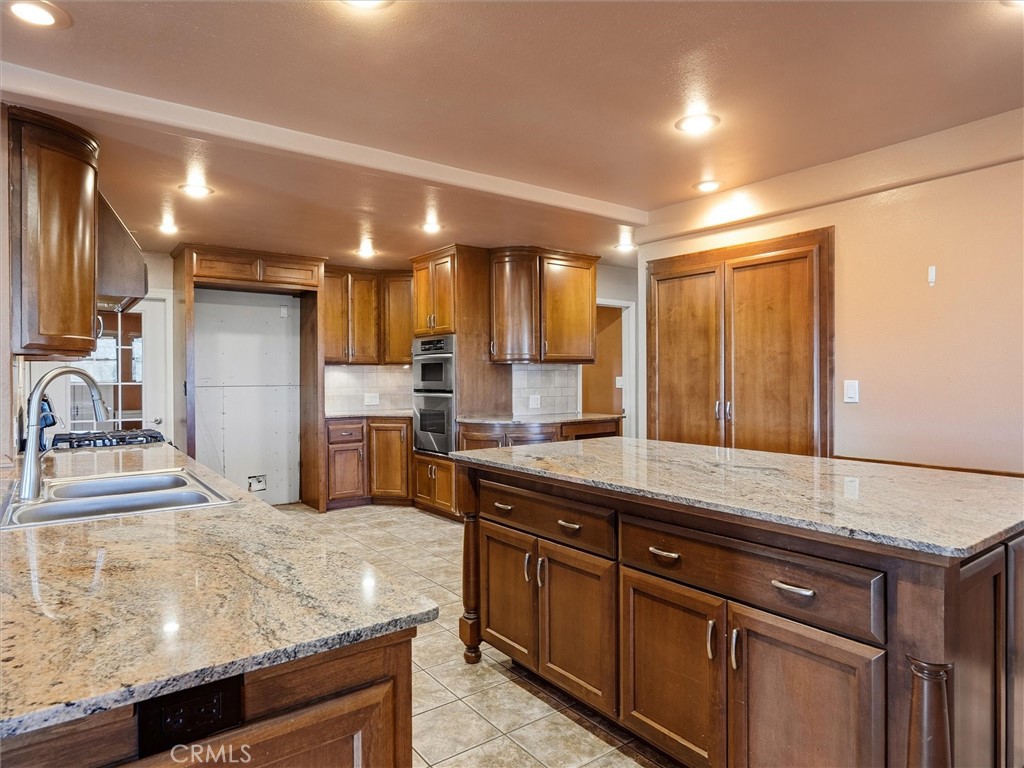 4921 Lookout Mountain Property Photo 11