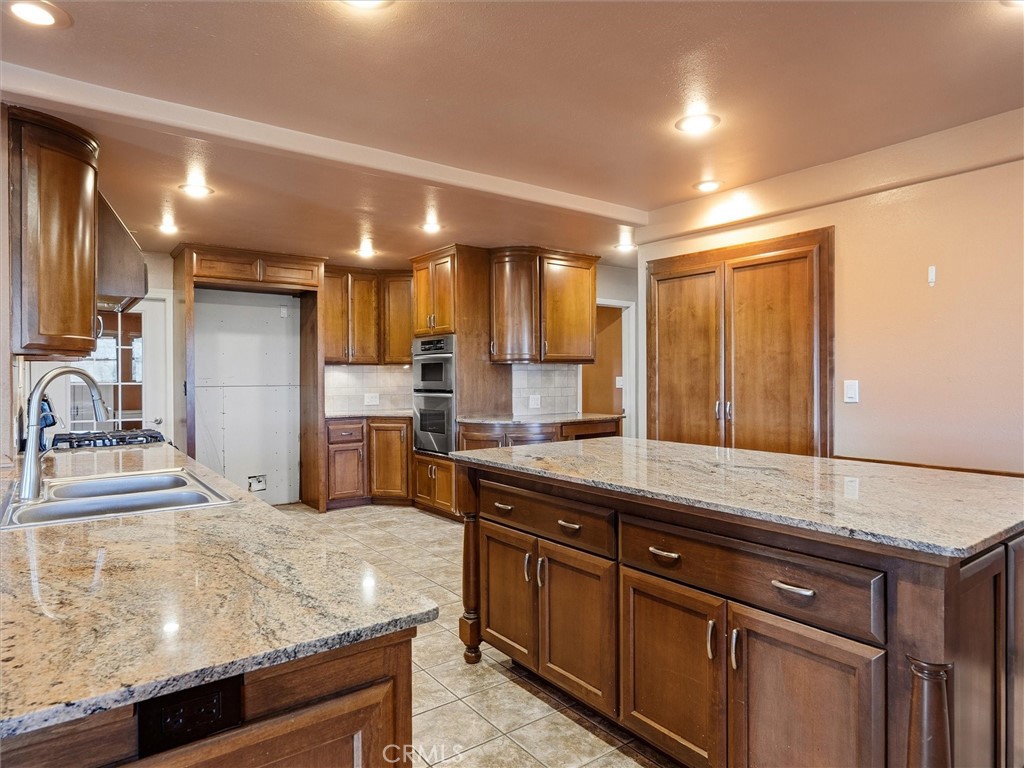 4921 Lookout Mountain Property Photo 11