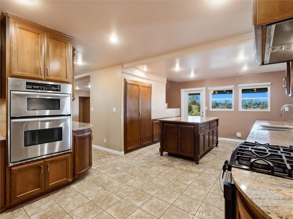 4921 Lookout Mountain Property Photo 16