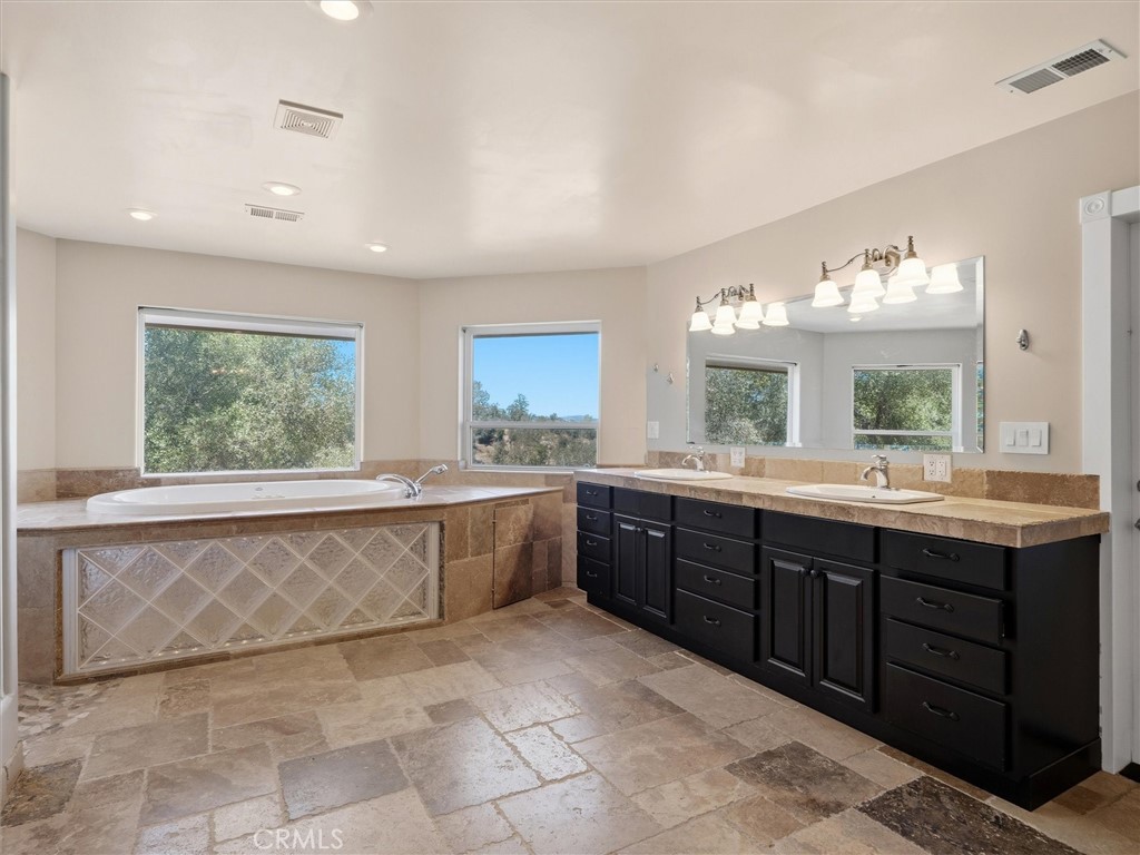 4921 Lookout Mountain Property Photo 33