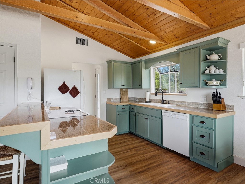 3137 Triangle Property Photo 9