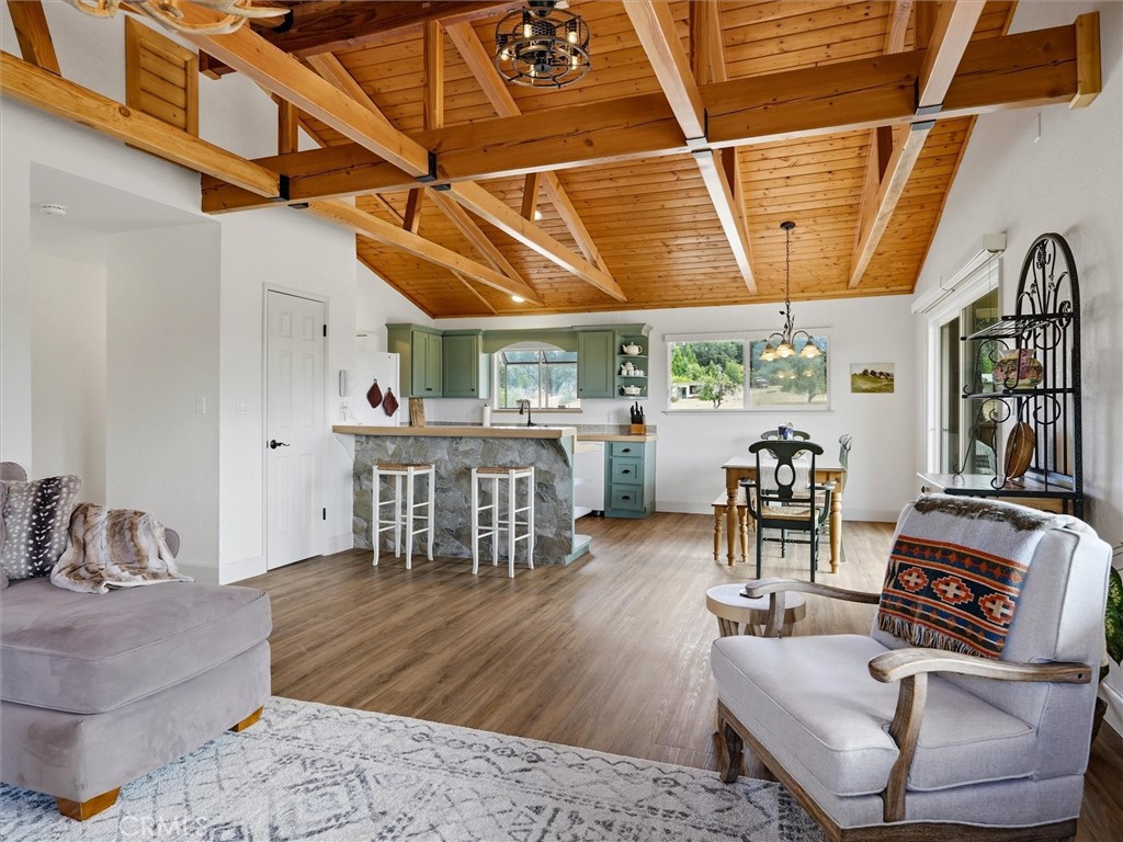 3137 Triangle Property Photo 14