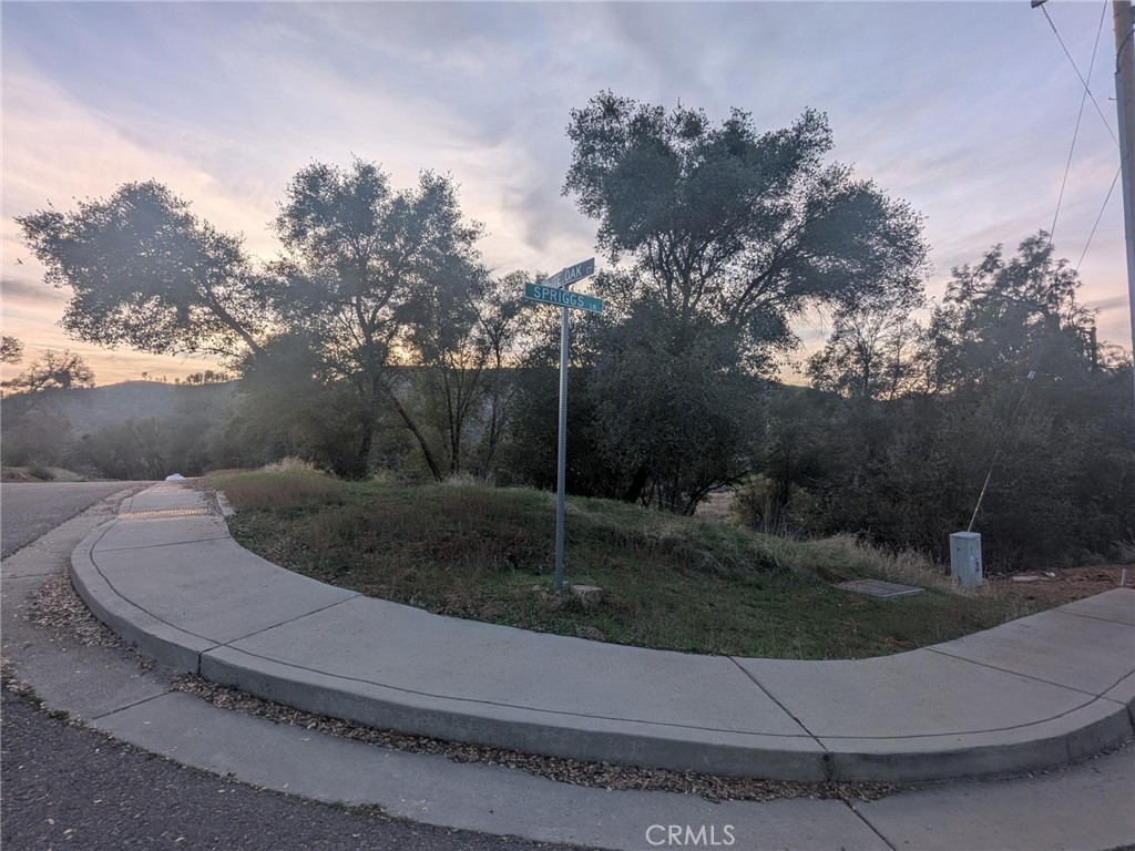 5255 White Oak Court Property Photo 1
