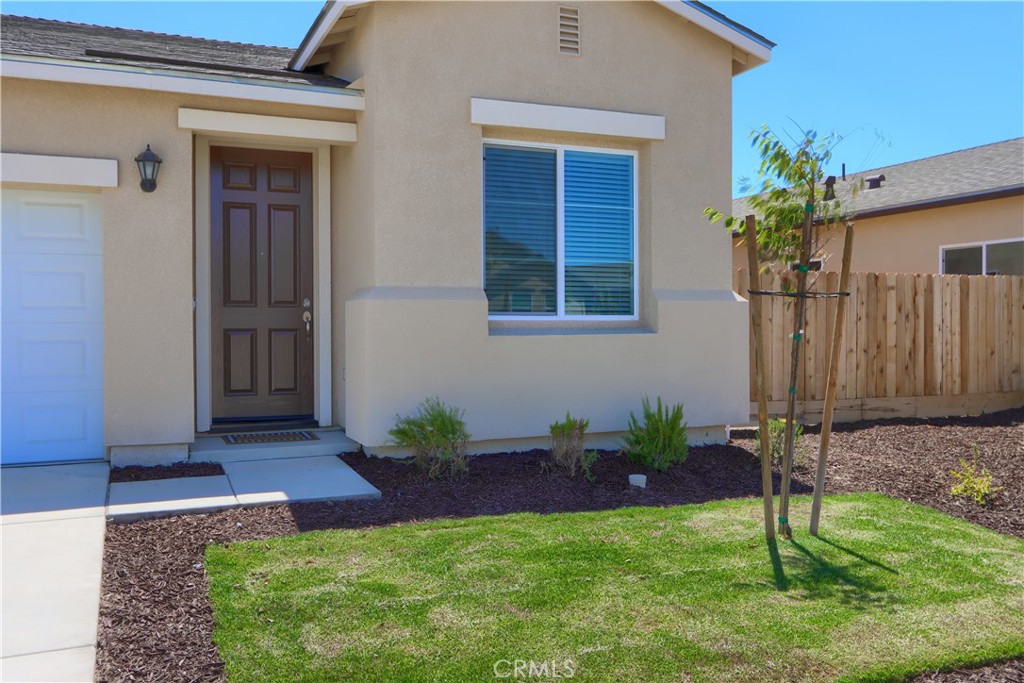 726 Skyler Court Property Photo 2