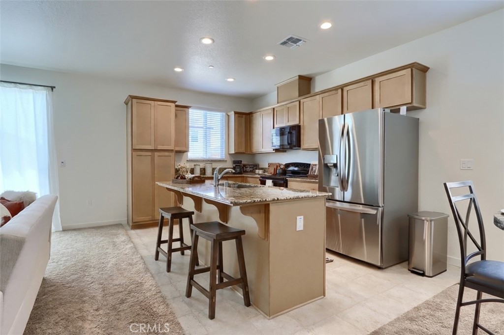 726 Skyler Court Property Photo 8