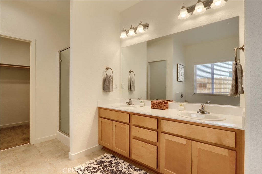 726 Skyler Court Property Photo 15