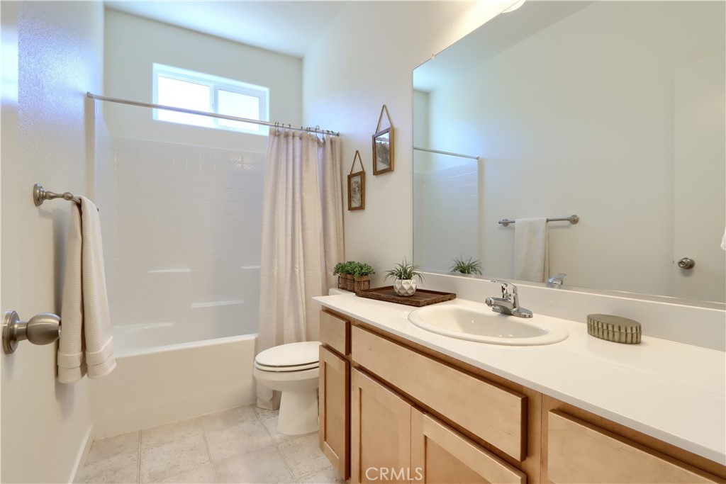 726 Skyler Court Property Photo 23