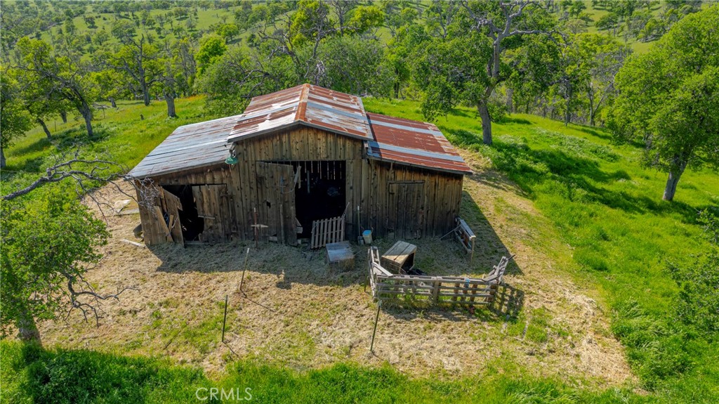 3084 Old Highway Property Photo 12