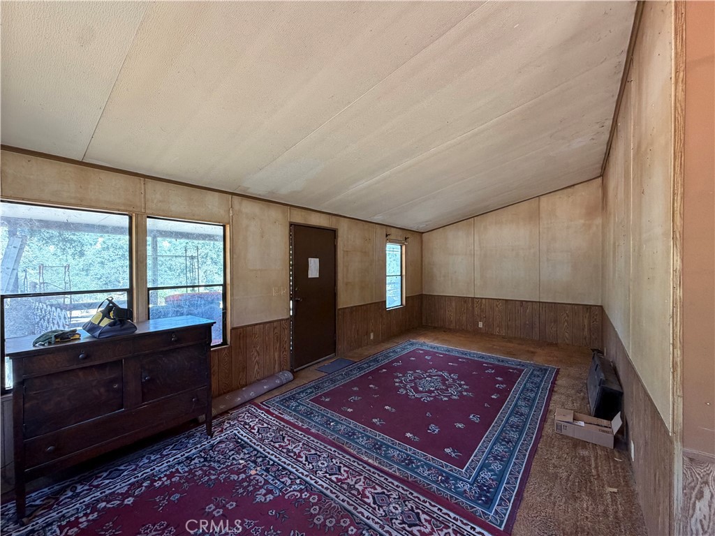 5540 Gold Creek Property Photo 4