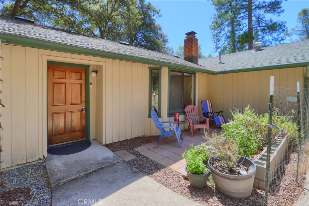 4965 Moss Creek Lane Property Photo 3