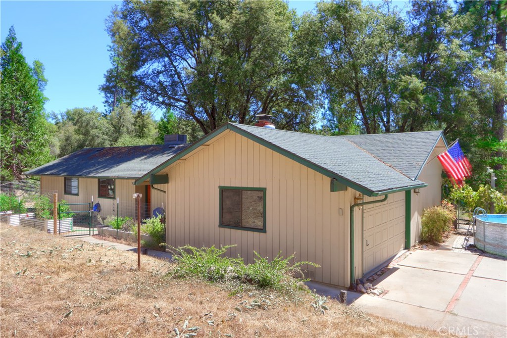 4965 Moss Creek Lane Property Photo 4