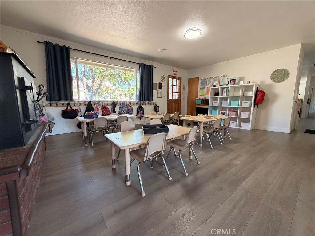 4975 12th Property Photo 4