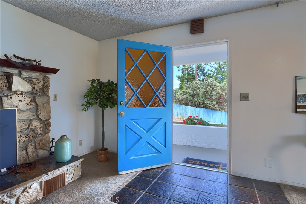 5767 Meadow Lane Property Photo 7