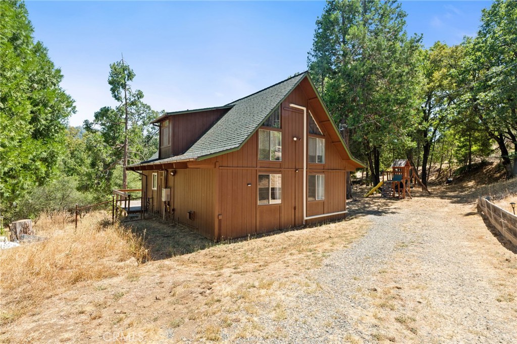 5570 Grayling