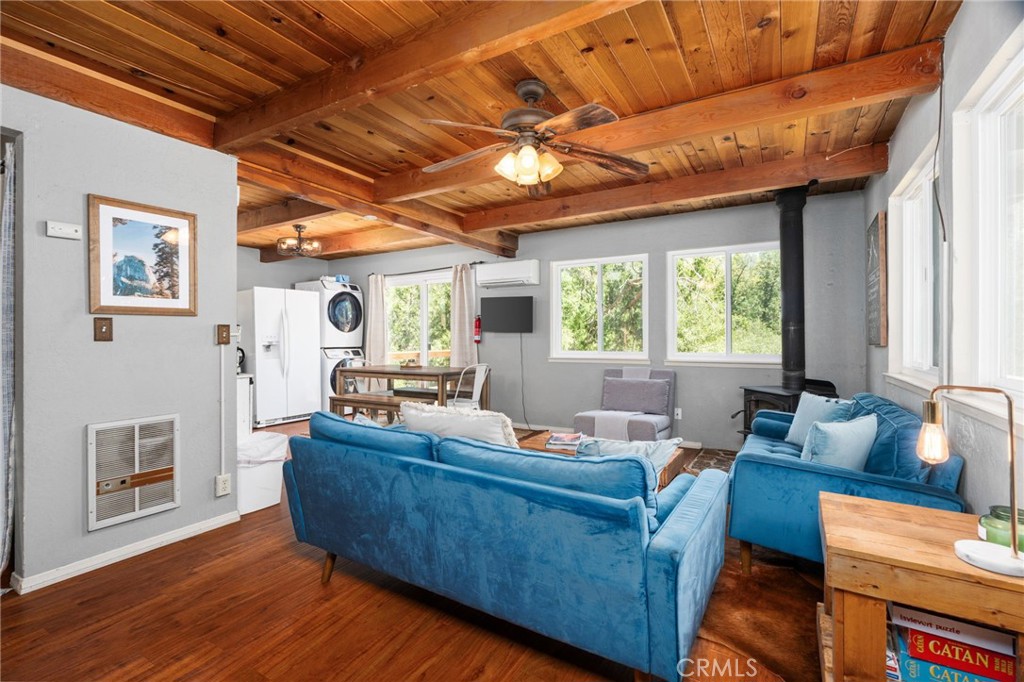5570 Grayling Property Photo 6