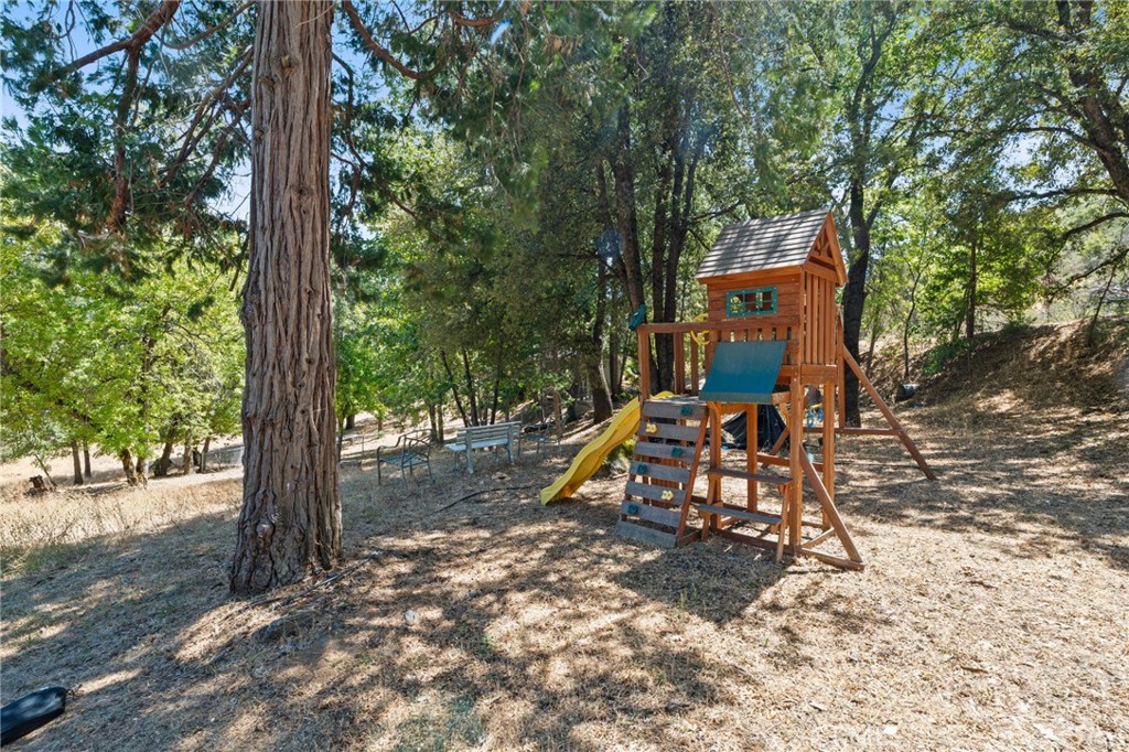 5570 Grayling Property Photo 43