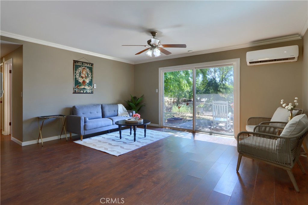 4967 9th Property Photo 6