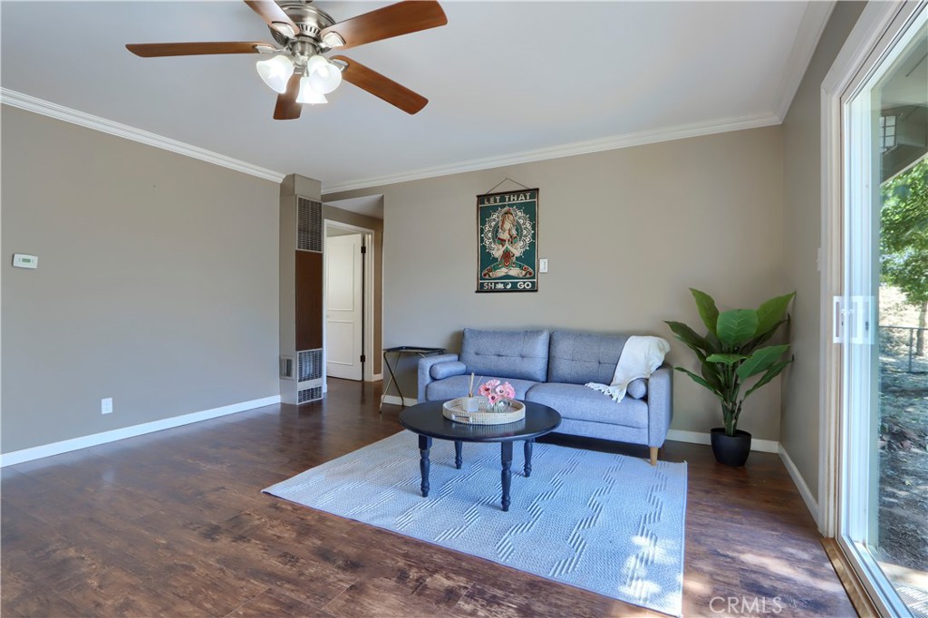 4967 9th Property Photo 8