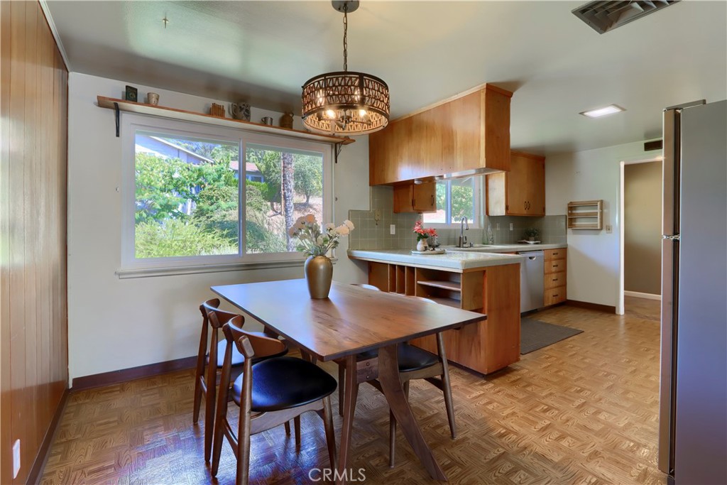 4967 9th Property Photo 14