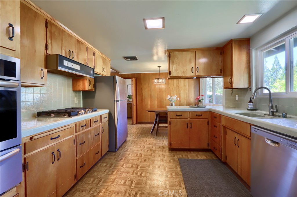 4967 9th Property Photo 15