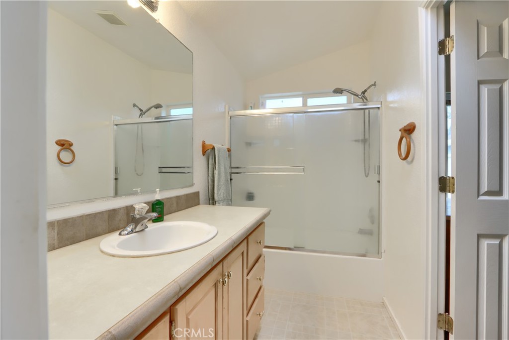 5857 Schilling Property Photo 28