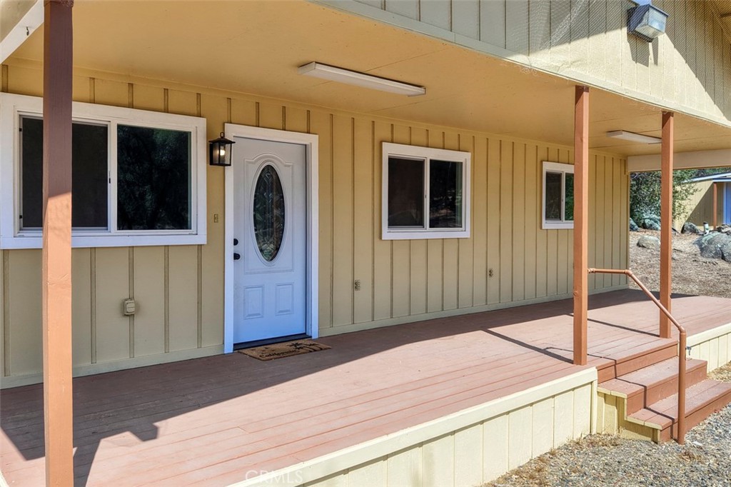 3777 Owl Creek Property Photo 3