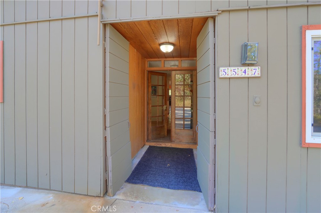 5547 Sherlock Property Photo 5