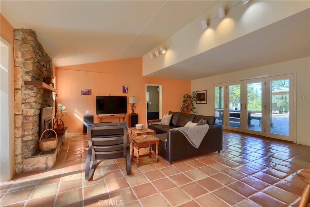 5547 Sherlock Property Photo 21