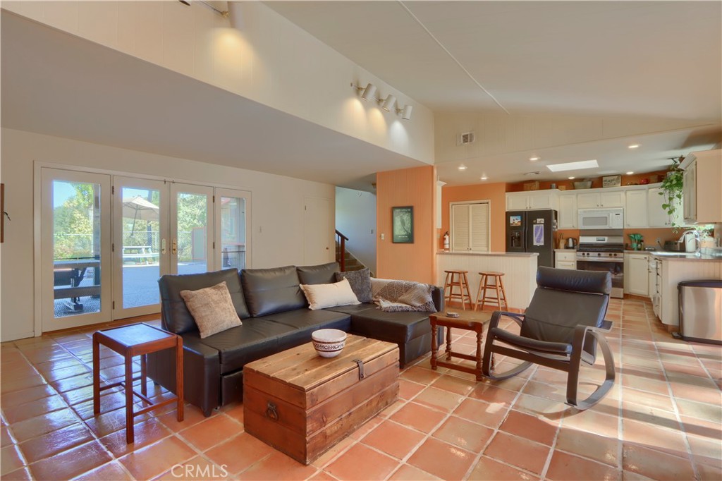 5547 Sherlock Property Photo 24
