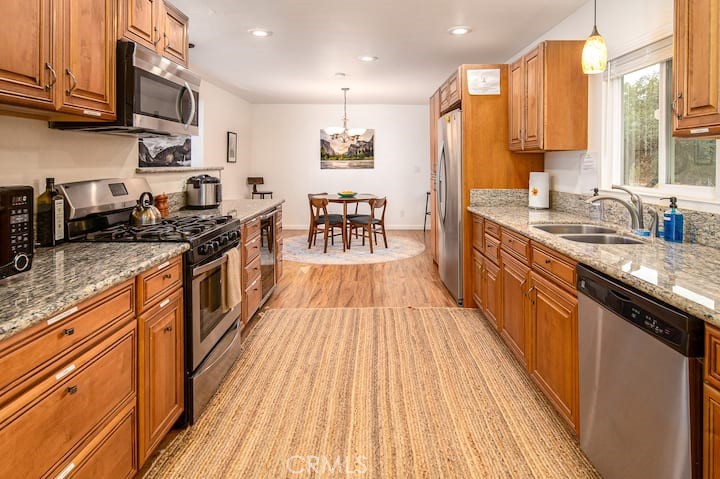 3200 Triangle Property Photo 3