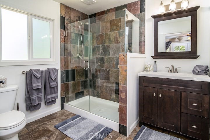3200 Triangle Property Photo 7