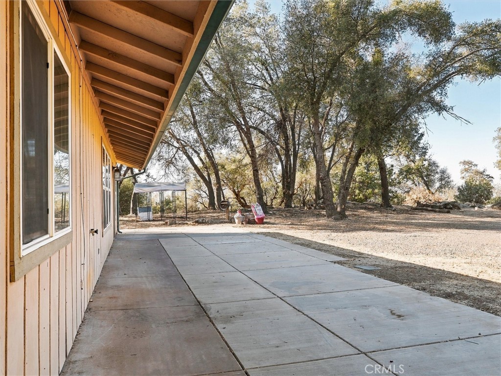 4460 Usona Property Photo 3